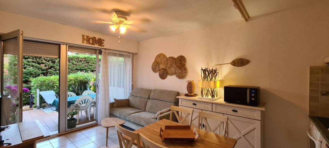 Le Tamaya Plage Charmant T2 En Rez De Jardin A 2 Pas D Une Belle Plage De Toutes Commodites Et Centre Ville Port Cavalaire-sur-Mer Εξωτερικό φωτογραφία
